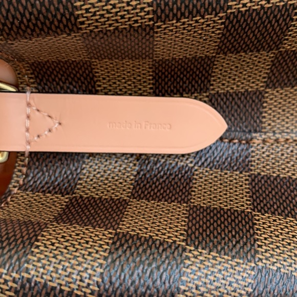 Louis Vuitton NeoNoe MM - Picture 8 of 9